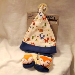 Sandy & Simon Infant 2 Piece Cap /Socks Set